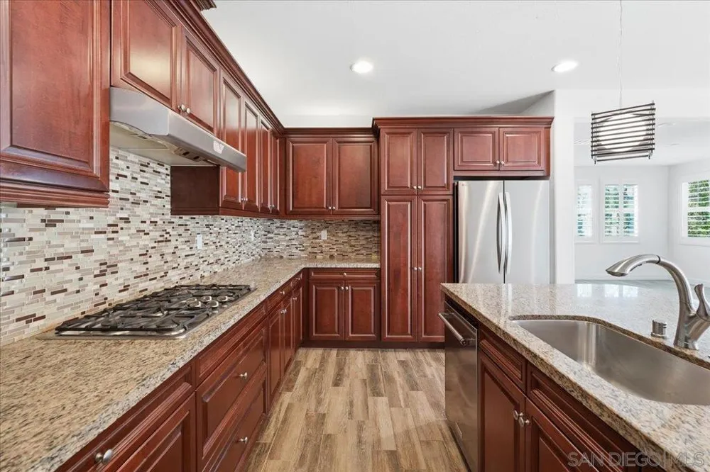 6692 Dondero Trail San Diego, CA 92130