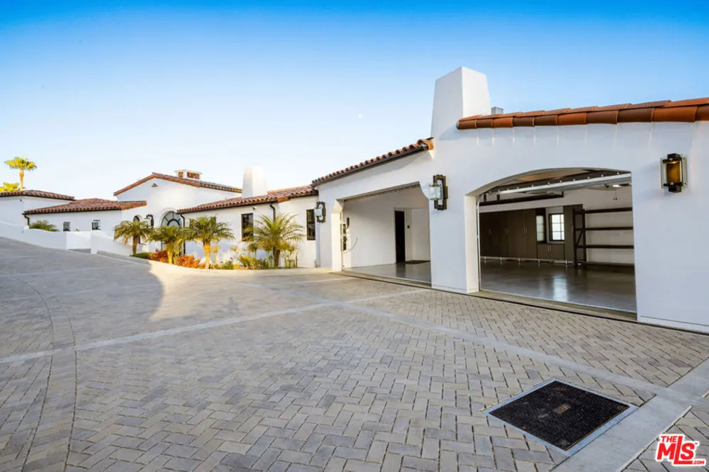 1213 Harbor Hills Drive Santa Barbara, CA 93109