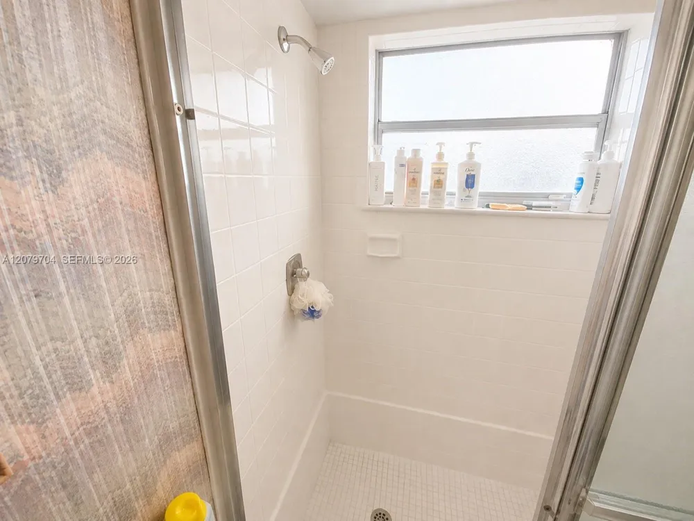 1751 NW 75th Ave #303 Plantation, FL 33313