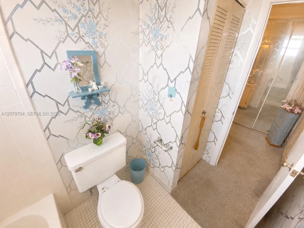 1751 NW 75th Ave #303 Plantation, FL 33313