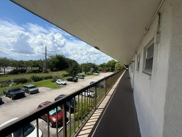 1751 NW 75th Ave #303 Plantation, FL 33313
