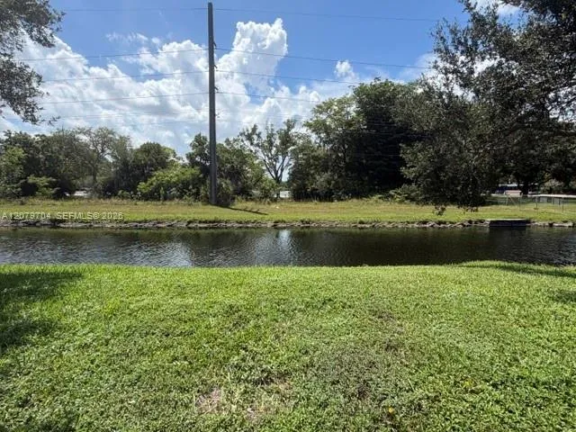 1751 NW 75th Ave #303 Plantation, FL 33313