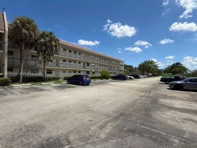 1751 NW 75th Ave #303 Plantation, FL 33313