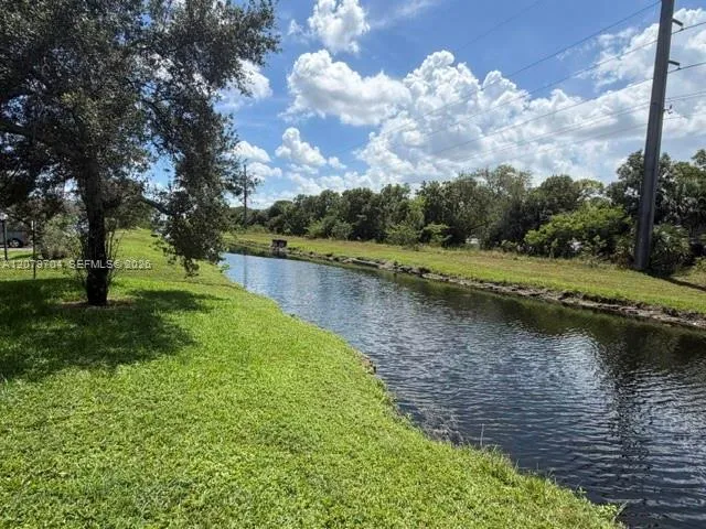 1751 NW 75th Ave #303 Plantation, FL 33313