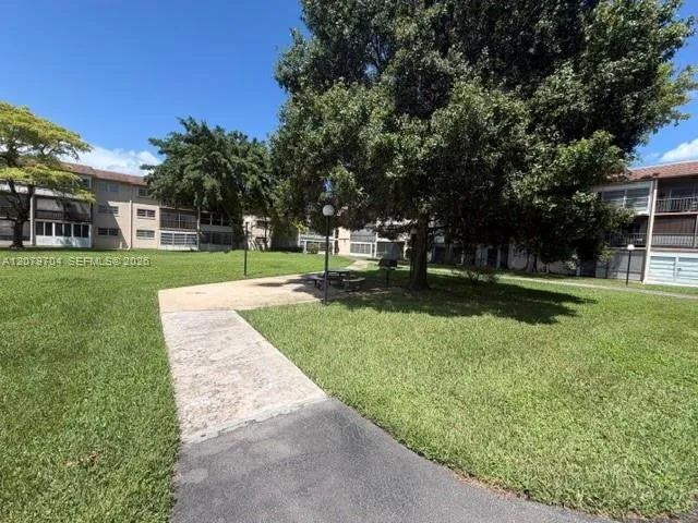 1751 NW 75th Ave #303 Plantation, FL 33313
