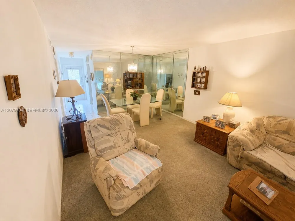 1751 NW 75th Ave #303 Plantation, FL 33313