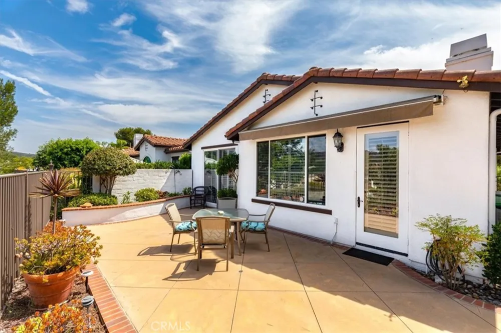 17 Corte Pinturas San Clemente, CA 92673