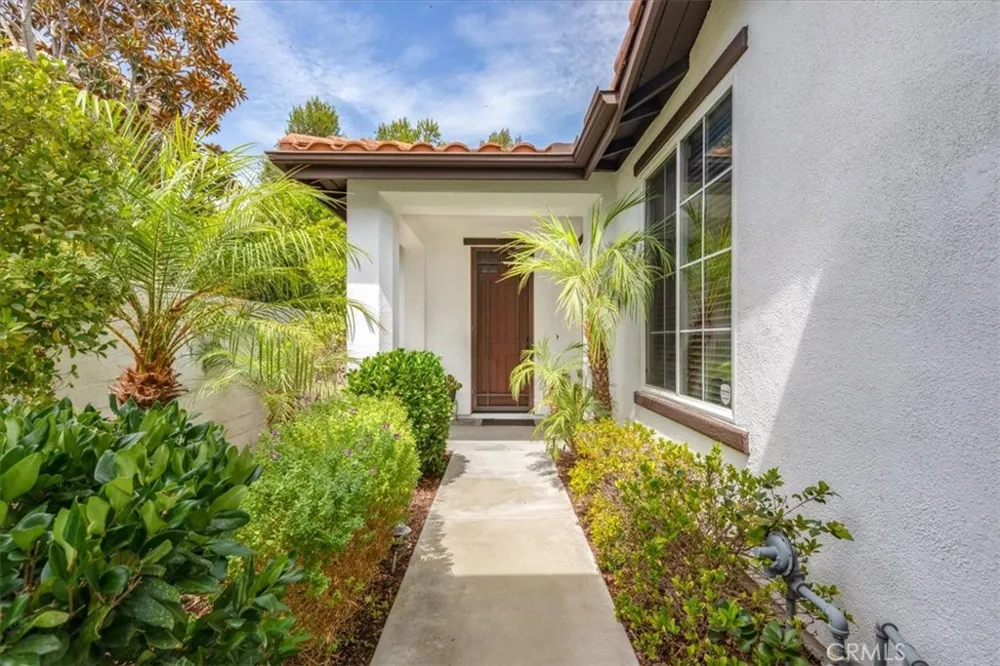 17 Corte Pinturas San Clemente, CA 92673