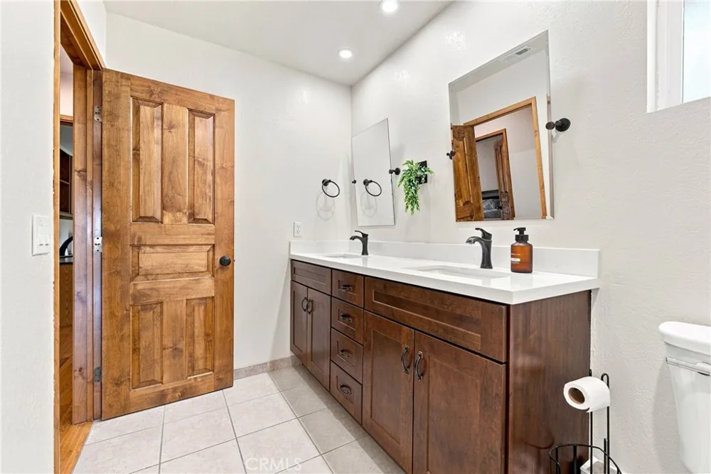 14692 Danbrook Drive Whittier, CA 90604