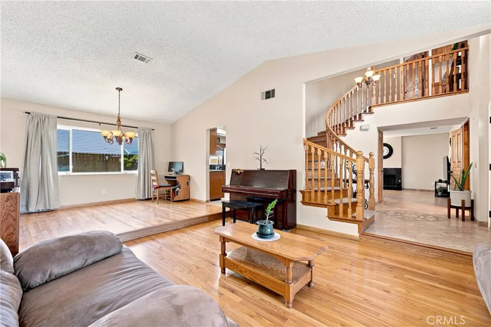14692 Danbrook Drive Whittier, CA 90604