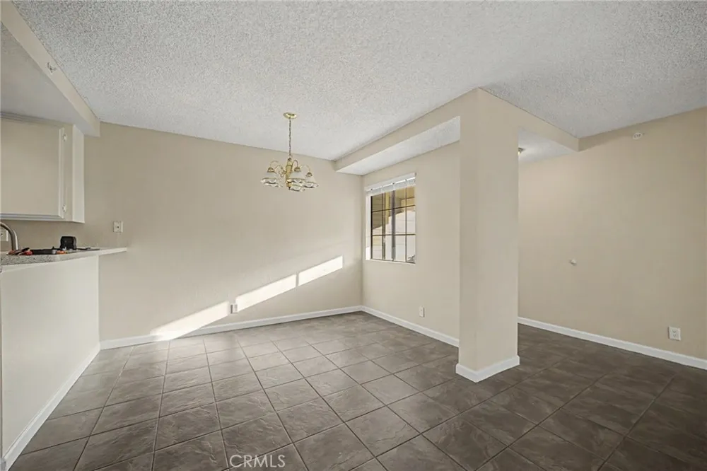 1754 Shady Oaks Court Azusa, CA 91702