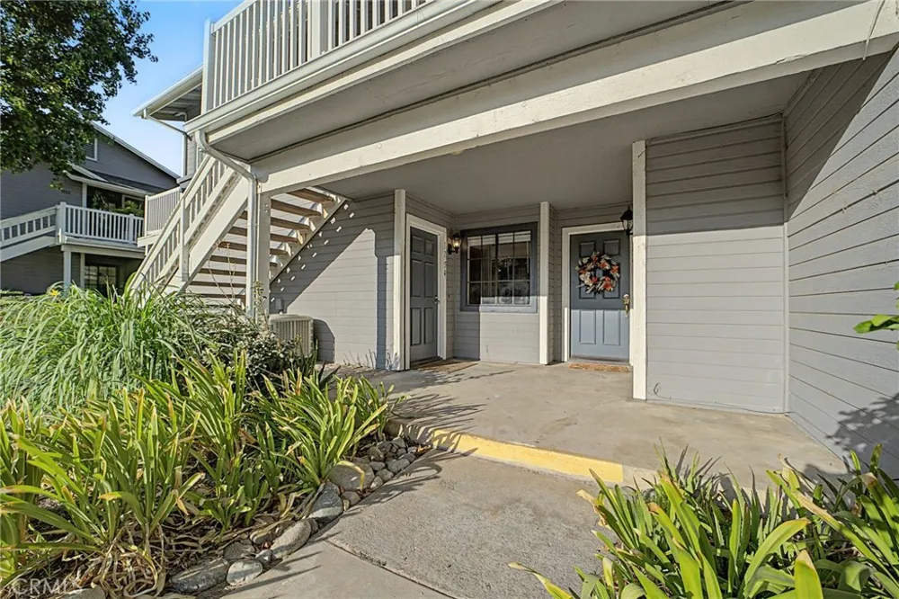 1754 Shady Oaks Court Azusa, CA 91702