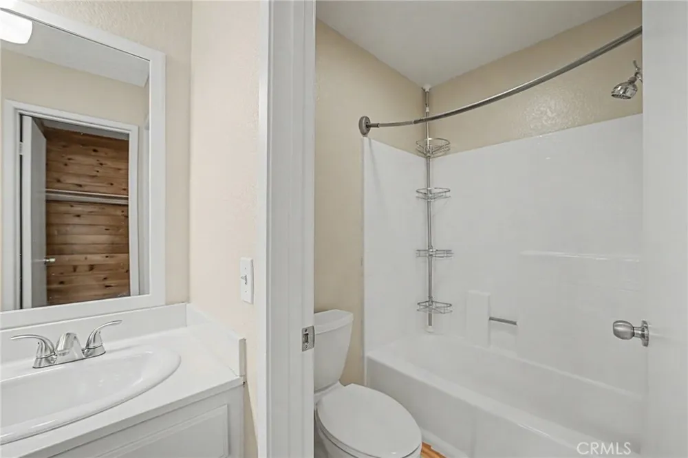 1754 Shady Oaks Court Azusa, CA 91702