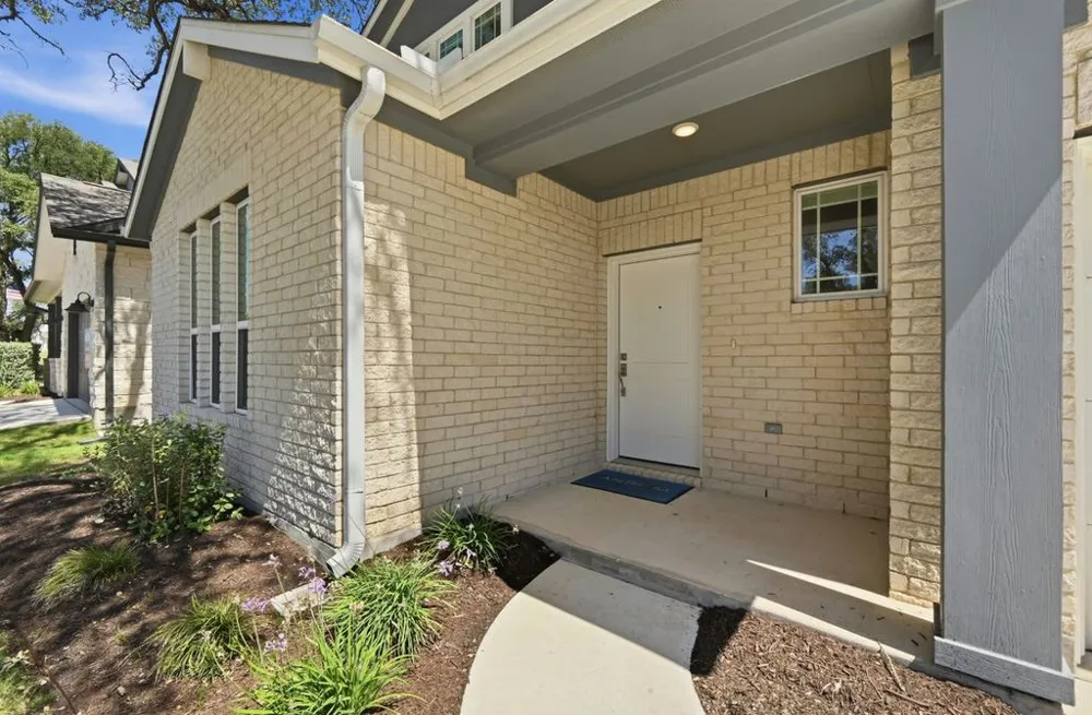 237 Reveille Drive Kyle, TX 78640