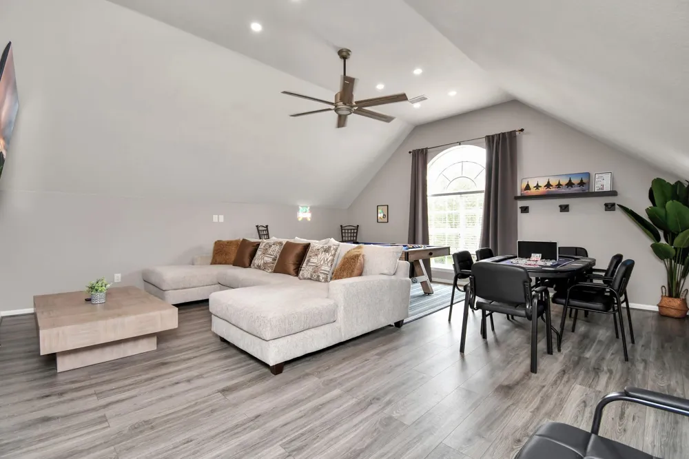 7 New Dawn Place Conroe, TX 77385