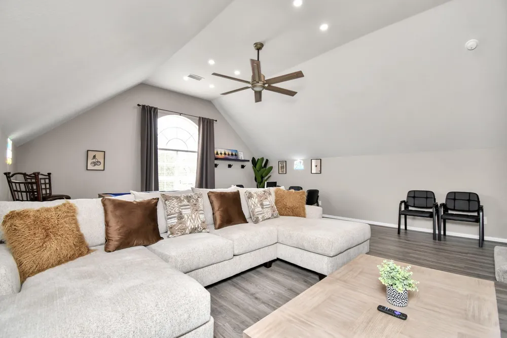 7 New Dawn Place Conroe, TX 77385