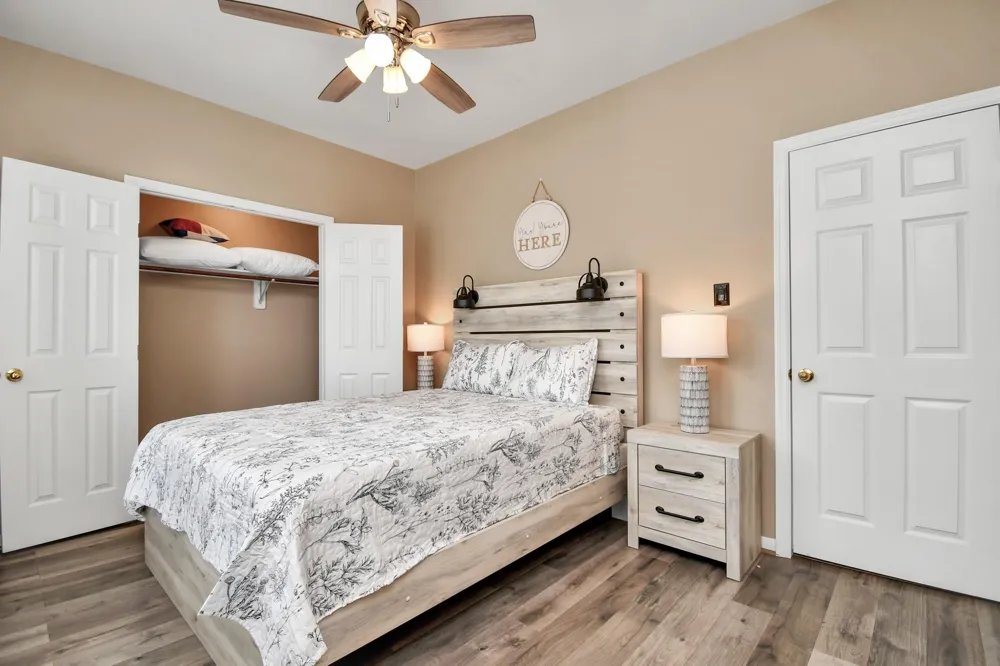 7 New Dawn Place Conroe, TX 77385