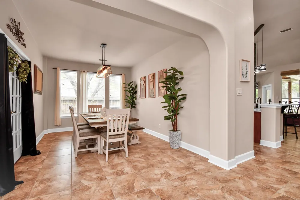 7 New Dawn Place Conroe, TX 77385