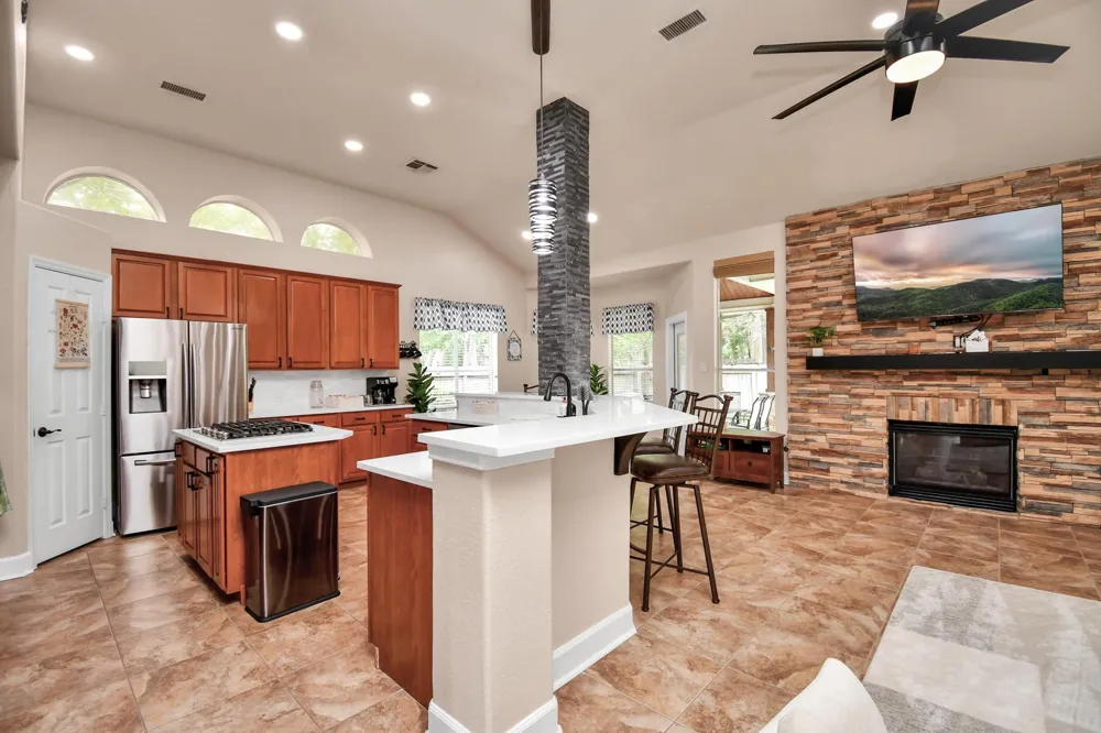 7 New Dawn Place Conroe, TX 77385