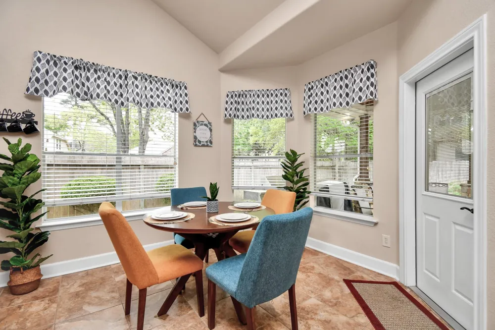 7 New Dawn Place Conroe, TX 77385