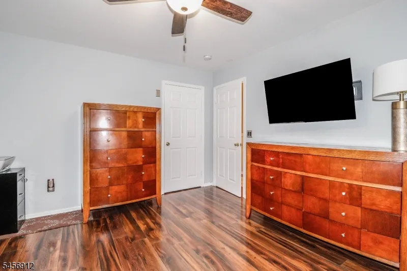 323 Ventnor Ct Piscataway, NJ 08854