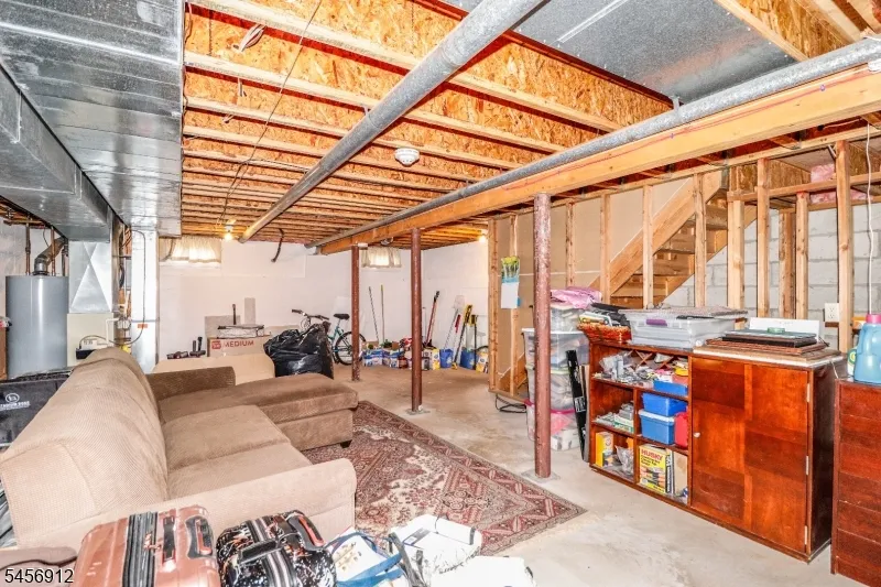 323 Ventnor Ct Piscataway, NJ 08854