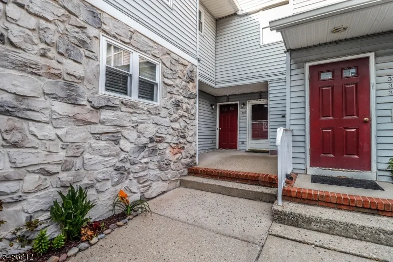 323 Ventnor Ct Piscataway, NJ 08854