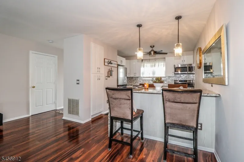 323 Ventnor Ct Piscataway, NJ 08854