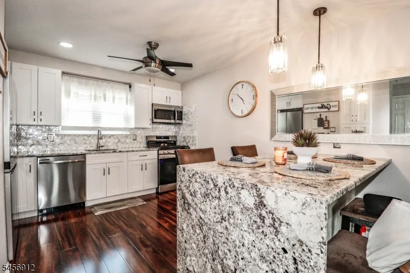 323 Ventnor Ct Piscataway, NJ 08854