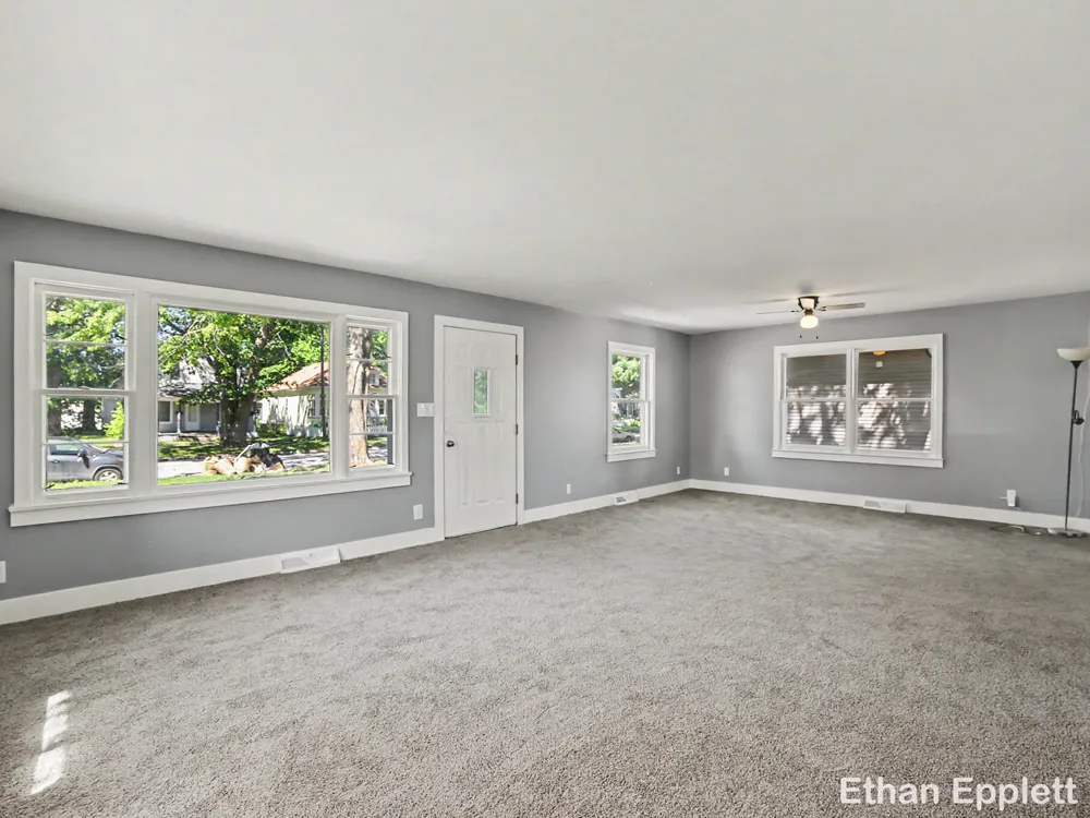 1532 Leahy Street Muskegon City, MI 49442
