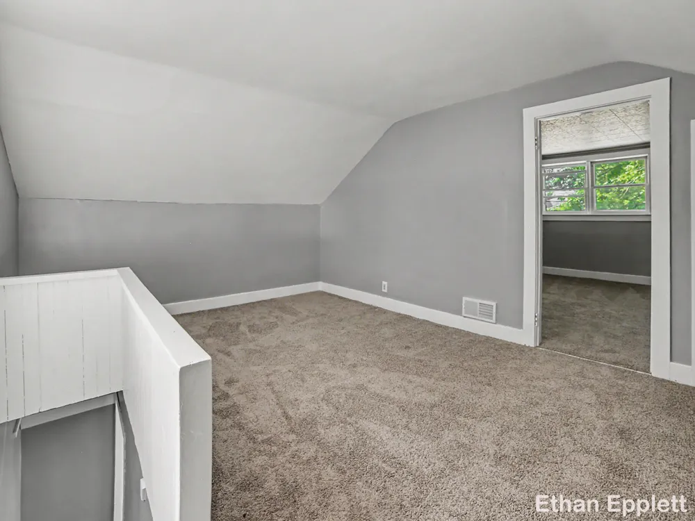1532 Leahy Street Muskegon City, MI 49442