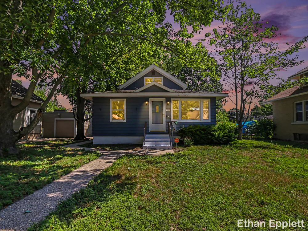 1532 Leahy Street Muskegon City, MI 49442