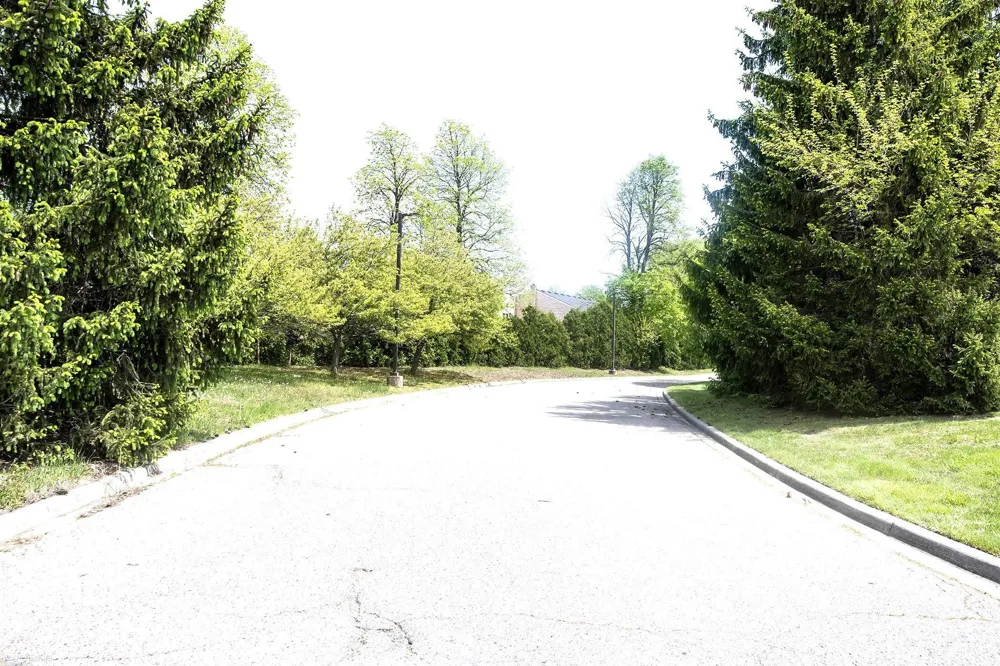 14225 Shadywood Drive Sterling Heights City, MI 48312