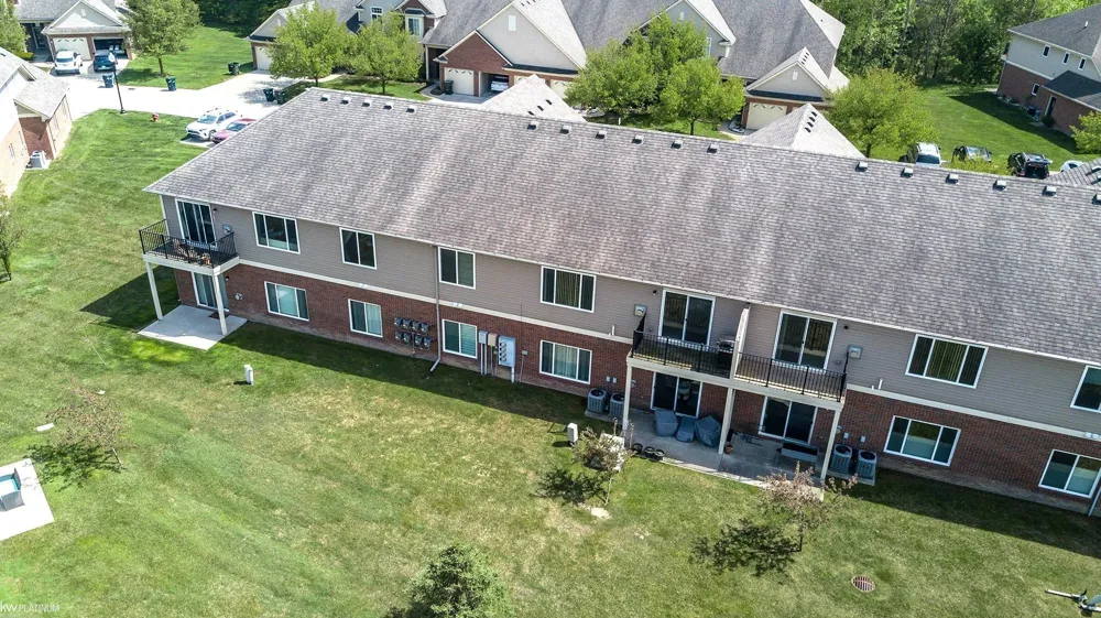 14225 Shadywood Drive Sterling Heights City, MI 48312