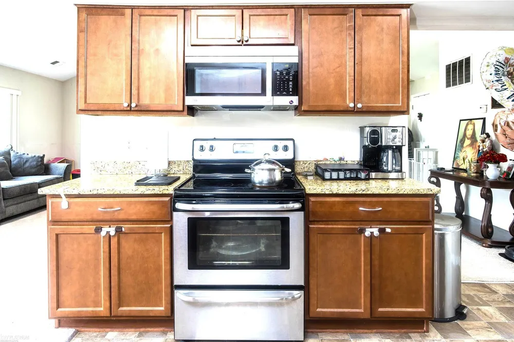 14225 Shadywood Drive Sterling Heights City, MI 48312