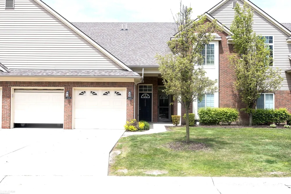 14225 Shadywood Drive Sterling Heights City, MI 48312