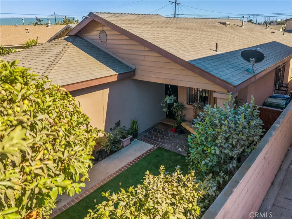 1606 E Sandison Wilmington, CA 90744