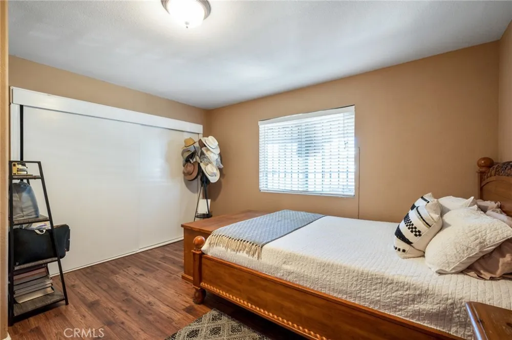 1606 E Sandison Wilmington, CA 90744