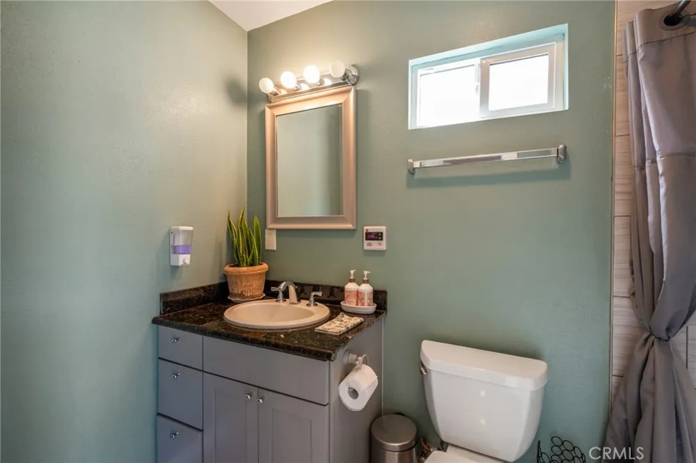 1606 E Sandison Wilmington, CA 90744