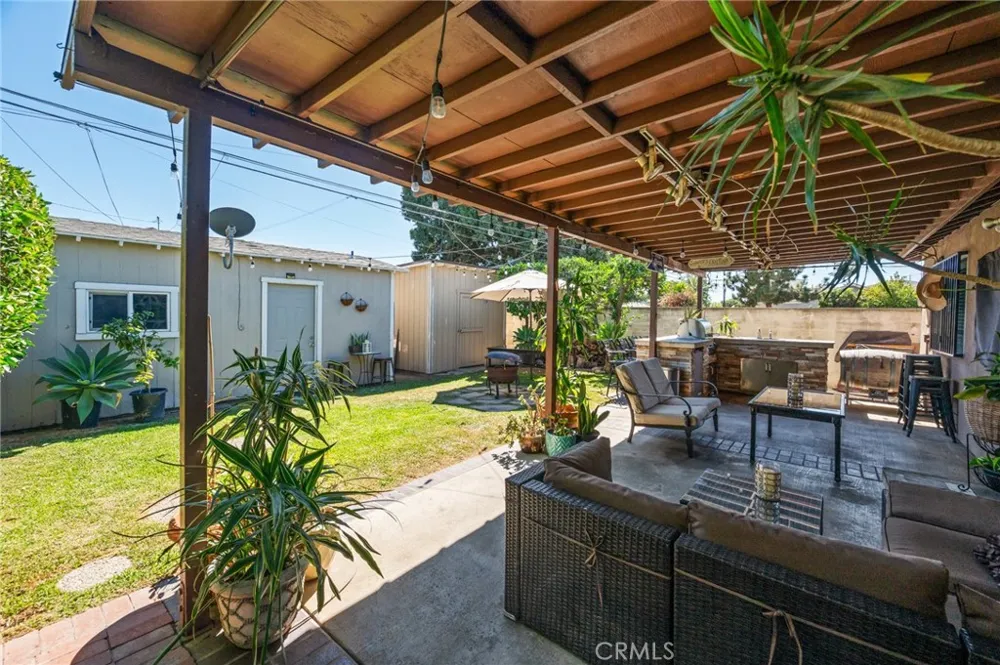 1606 E Sandison Wilmington, CA 90744