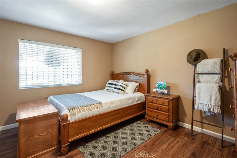 1606 E Sandison Wilmington, CA 90744