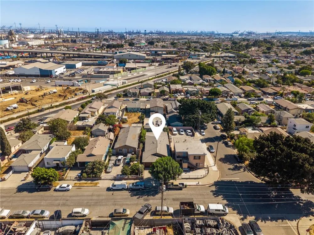 1606 E Sandison Wilmington, CA 90744
