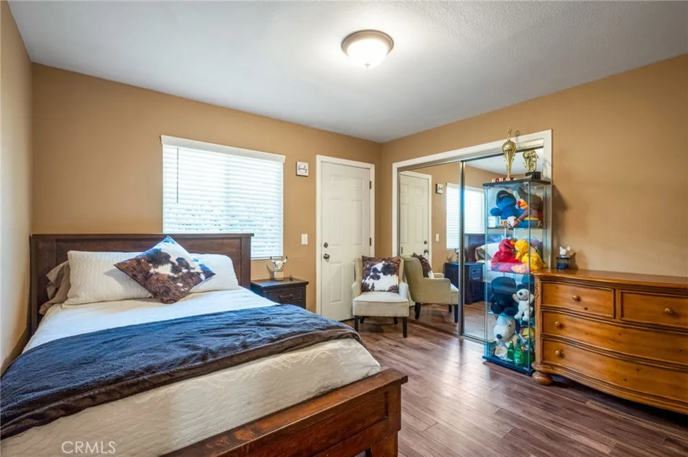 1606 E Sandison Wilmington, CA 90744
