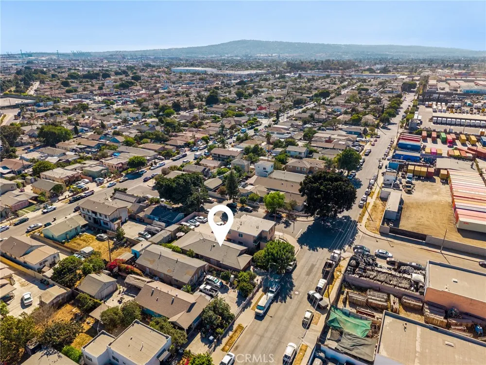 1606 E Sandison Wilmington, CA 90744