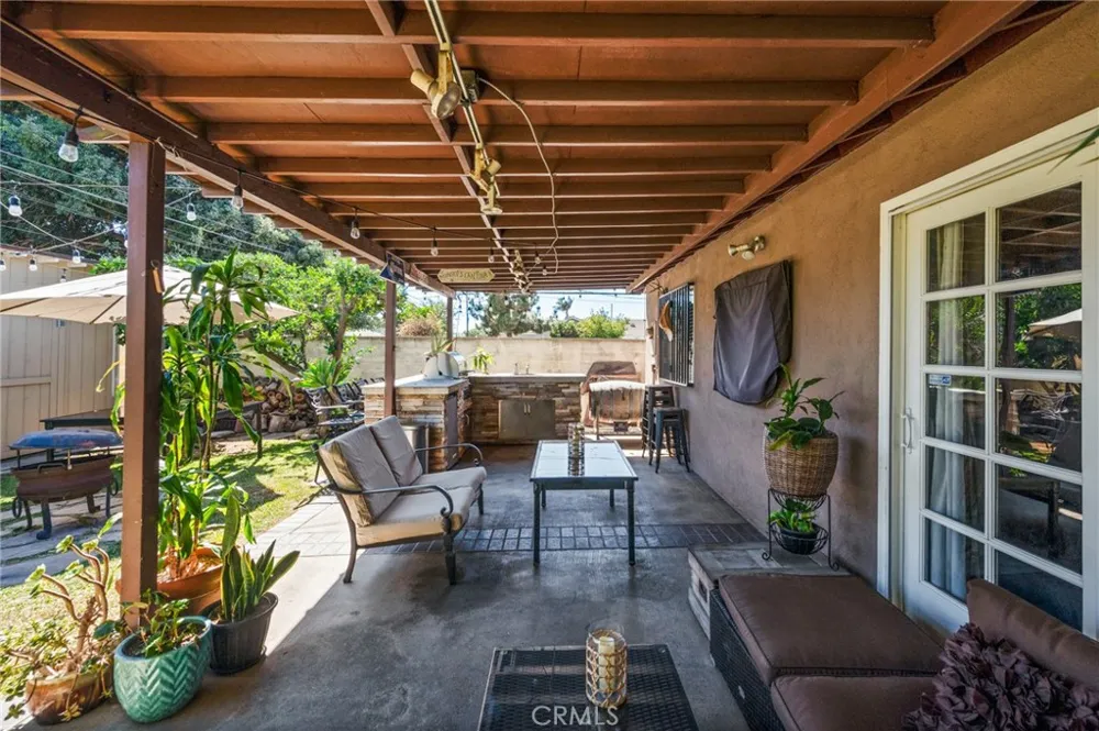 1606 E Sandison Wilmington, CA 90744