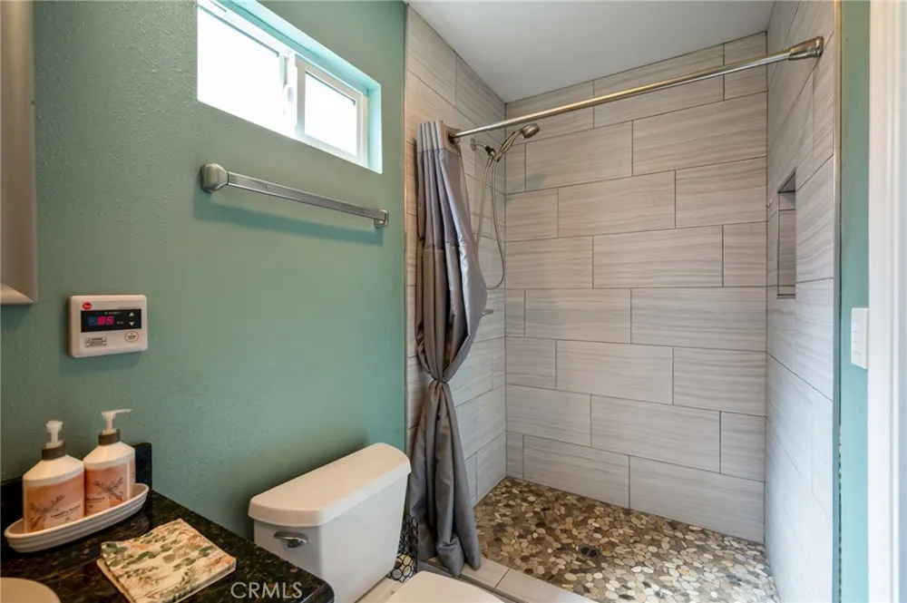 1606 E Sandison Wilmington, CA 90744