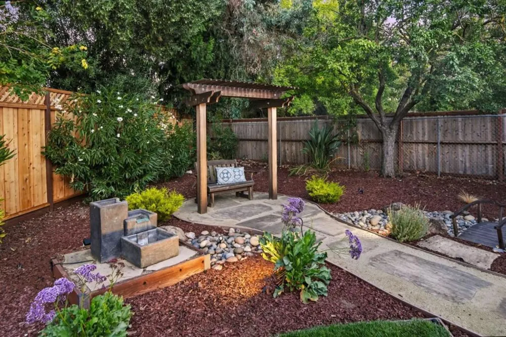 6894 Serenity Court San Jose, CA 95120