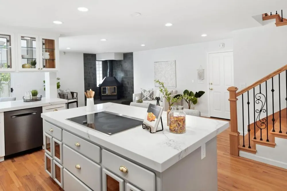 6894 Serenity Court San Jose, CA 95120