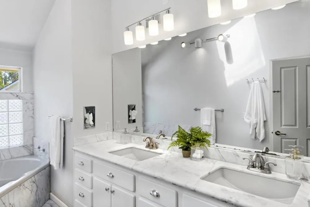 6894 Serenity Court San Jose, CA 95120