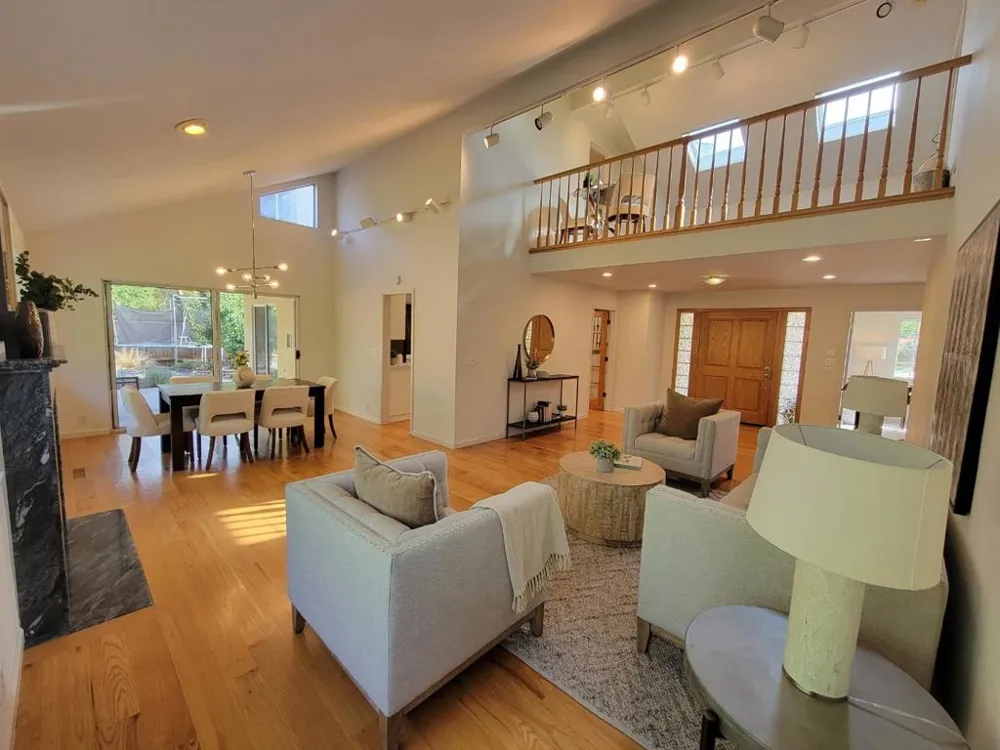 6894 Serenity Court San Jose, CA 95120